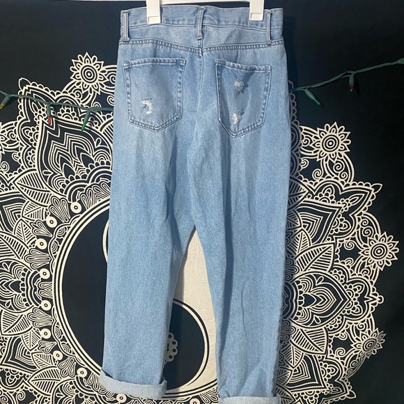 Cuffed leg Mom jeans - Picture 3 of 3